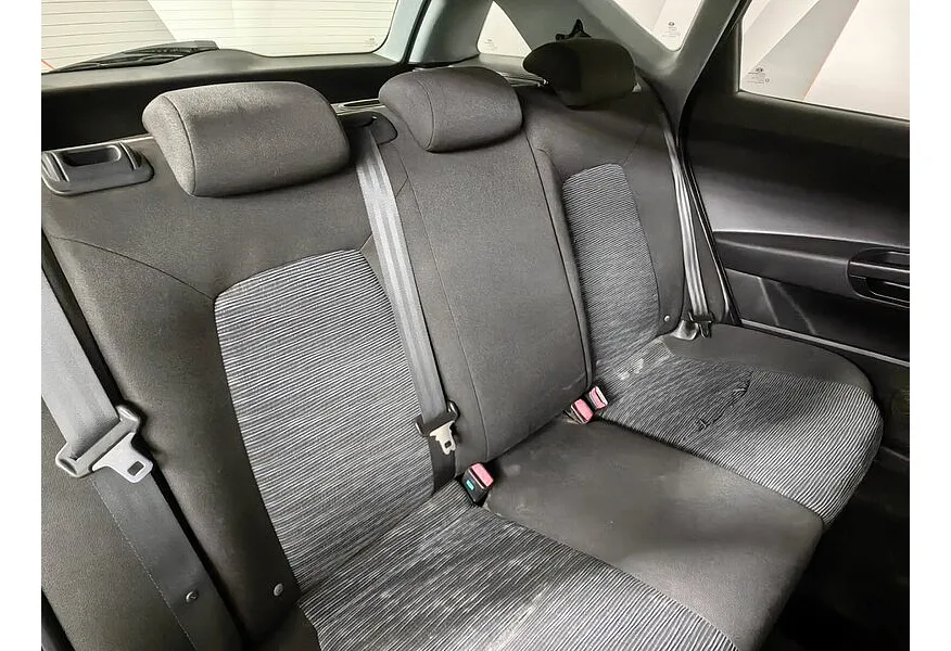 Kia Ceed 1.6 CRDi AT (115 л.с.) Синий в АВИЛОН. Слайд №14 Kia Ceed 1.6 CRDi AT (115 л.с.) Синий в АВИЛОН. Слайд №14