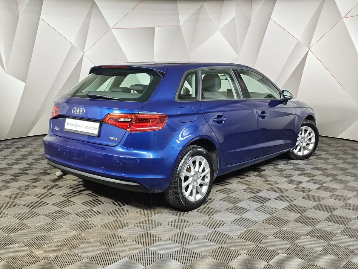 Audi A3 1.4 TFSI AT (150 л.с.) Синий в АВИЛОН. Слайд №2