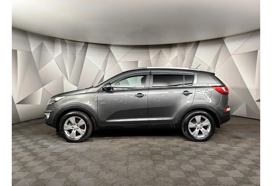 Kia Sportage 2.0 AT AWD (150 л.с.) Серебристый в АВИЛОН. Слайд №5