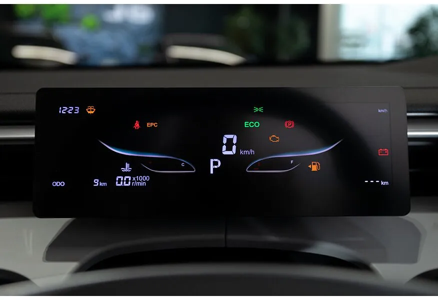 Omoda C5 1.5T DCT AWD (147 л.с.) Стиль Серый в АВИЛОН. Слайд №16