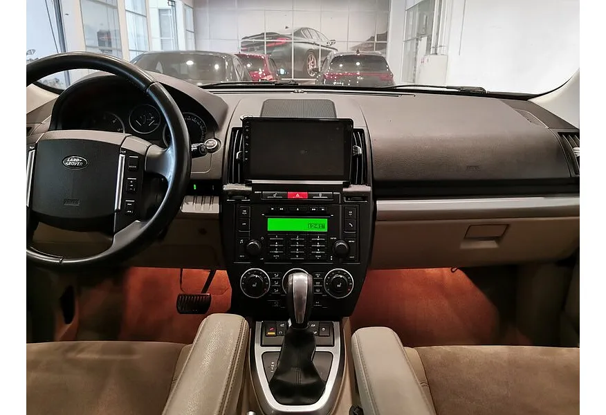 Land Rover Freelander 2.2 TD4 AT (150 л.с.) S Красный в АВИЛОН. Слайд №15