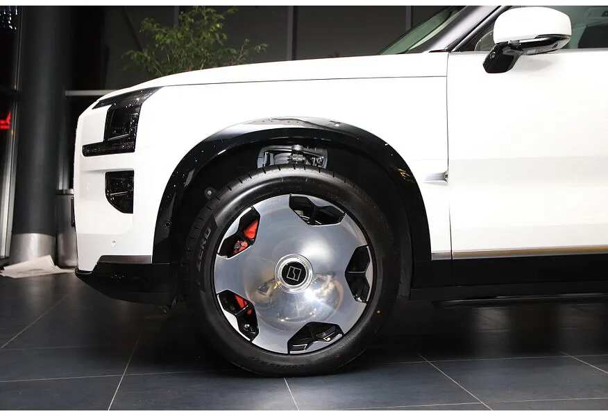 Zeekr 9X 2.0h AT 4WD (1177 л.с.) Max Белый в АВИЛОН. Слайд №12