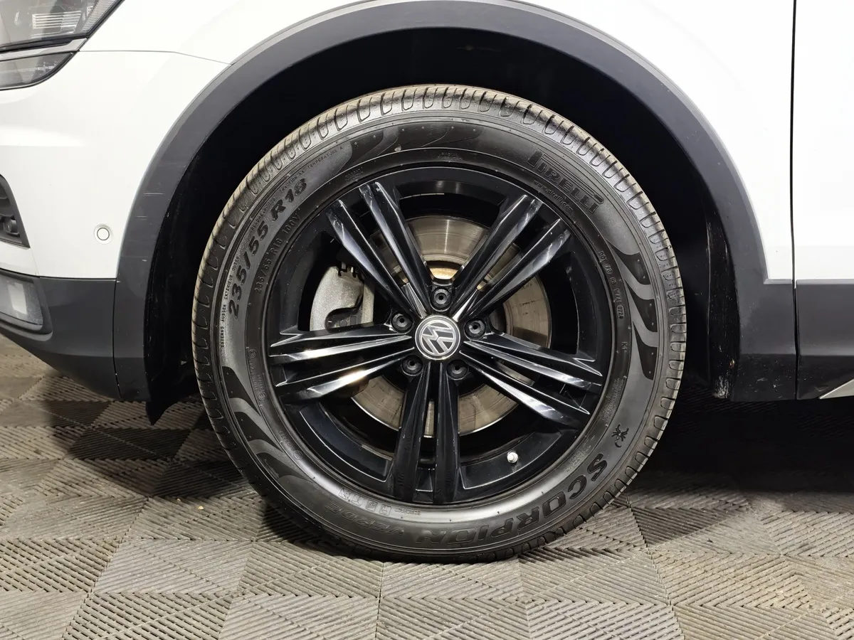 Volkswagen Tiguan 2.0 TSI 4Motion DSG (180 л.с.) OFFROAD Белый в АВИЛОН. Слайд №9