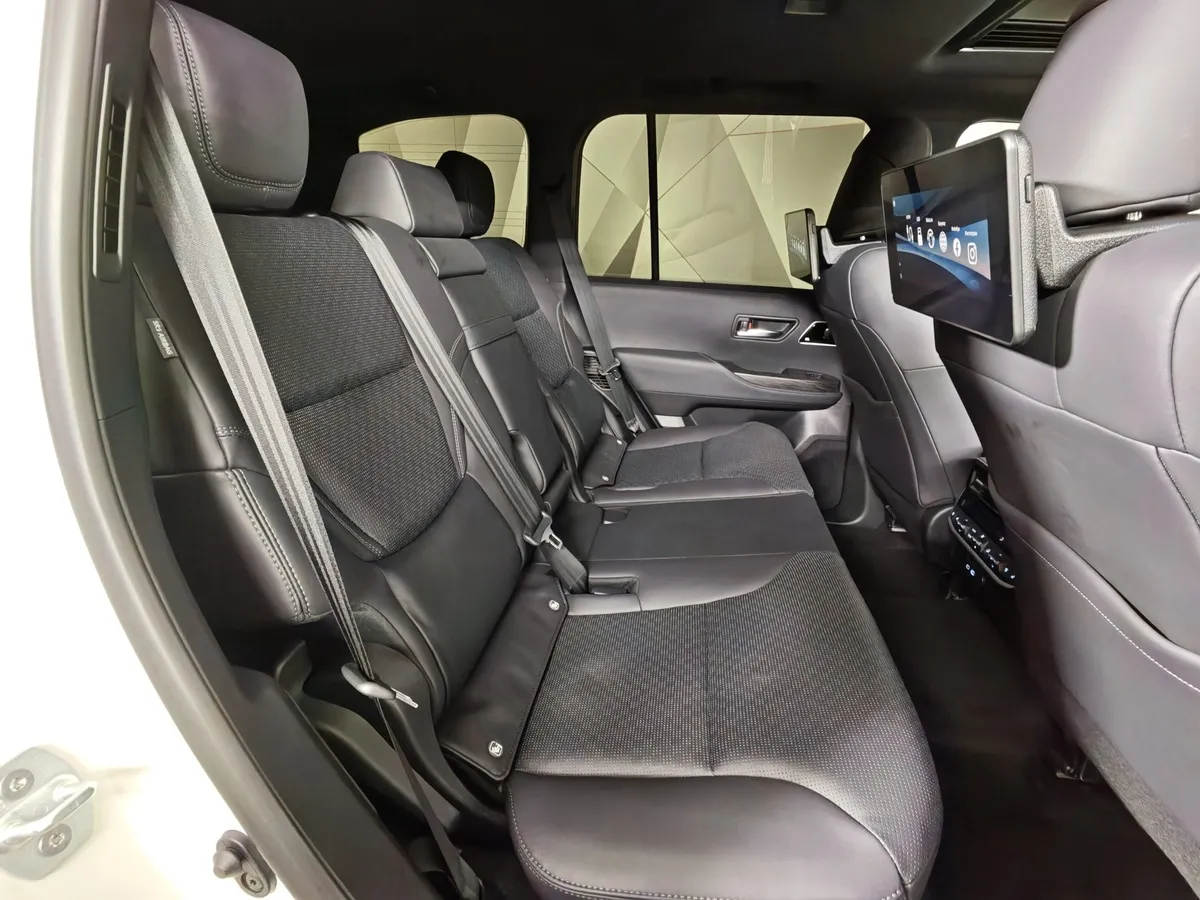 Toyota Land Cruiser 3.5 V6 AT 4WD (415 л.с.) Белый в АВИЛОН. Слайд №16