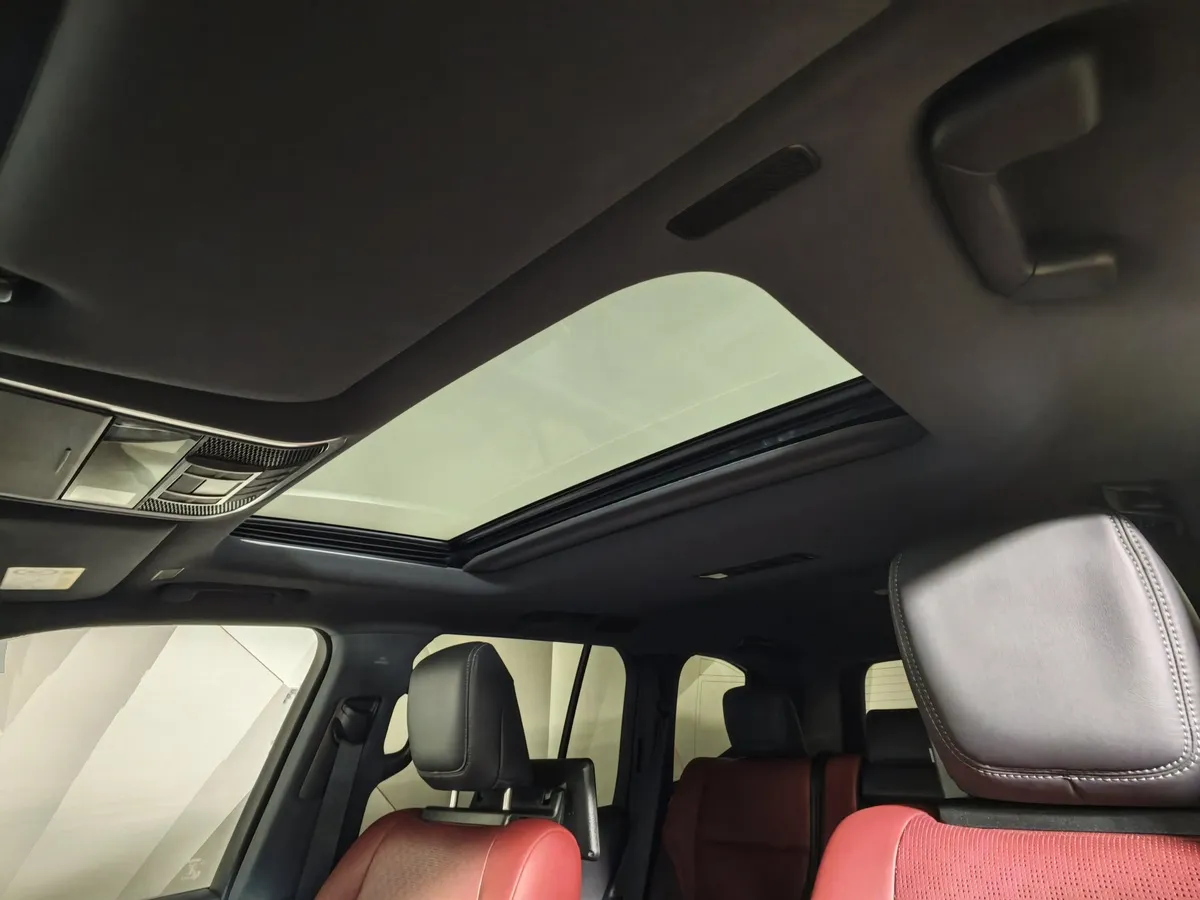 Toyota Land Cruiser 3.4 V6 AT 4WD (299 л.с.) 70th Anniversary Черный в АВИЛОН. Слайд №21