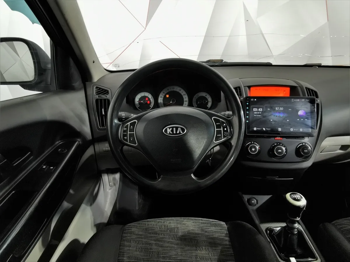 Kia Ceed 1.4 MT (109 л.с.) Зеленый в АВИЛОН. Слайд №19