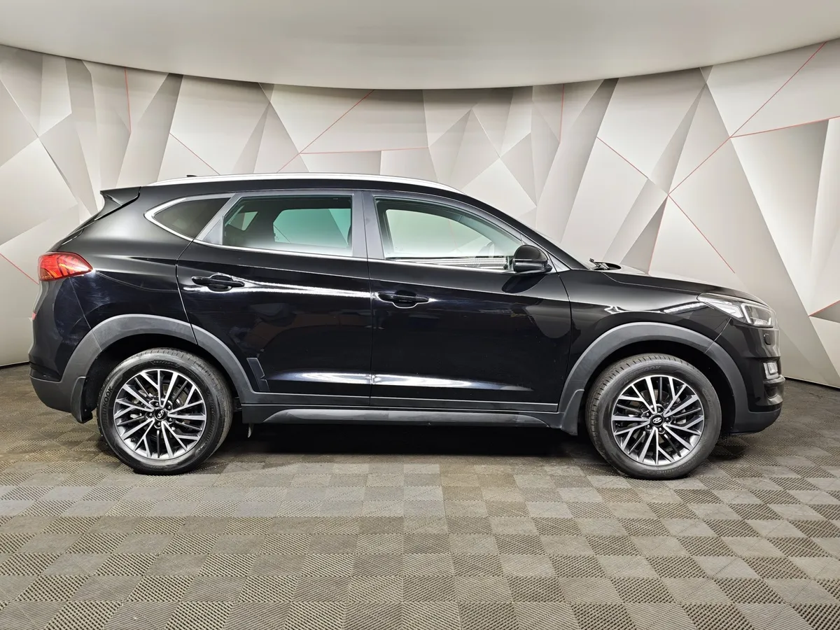 Hyundai Tucson 2.0 (150 л.с.) MPi-6AT-4WD Black & Brown Черный в АВИЛОН. Слайд №6