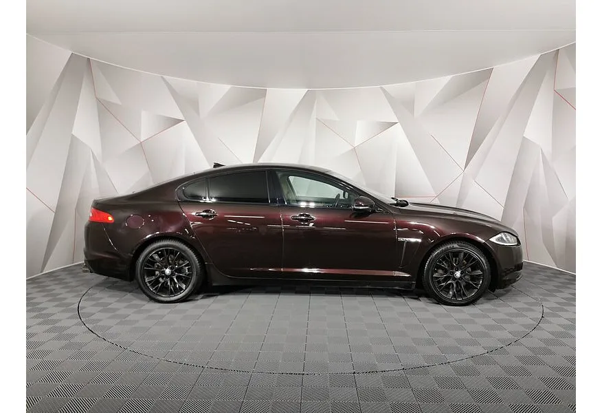 АВИЛОН - Jaguar XF 2.0 AT (240 л.с.) Коричневый - slide 3