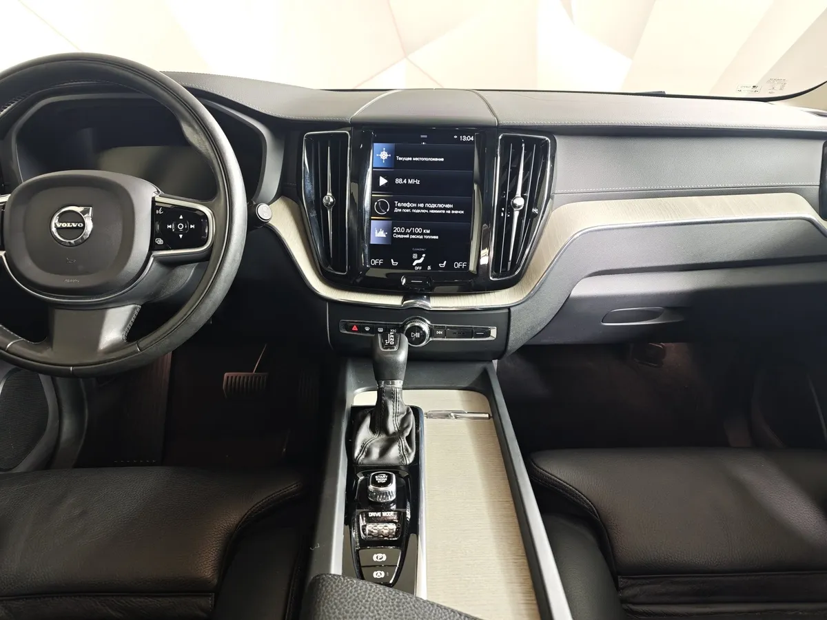 Volvo XC60 2.0 T5 AT AWD (249 л.с.) Inscription Коричневый в АВИЛОН. Слайд №15
