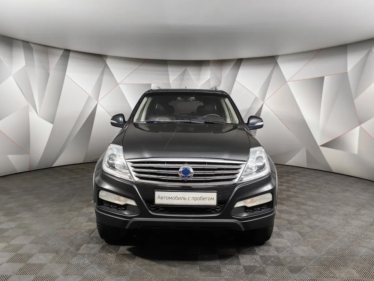SsangYong Rexton 2.7 Xdi T-Tronic 4WD (165 л.с.) Черный в АВИЛОН. Слайд №7