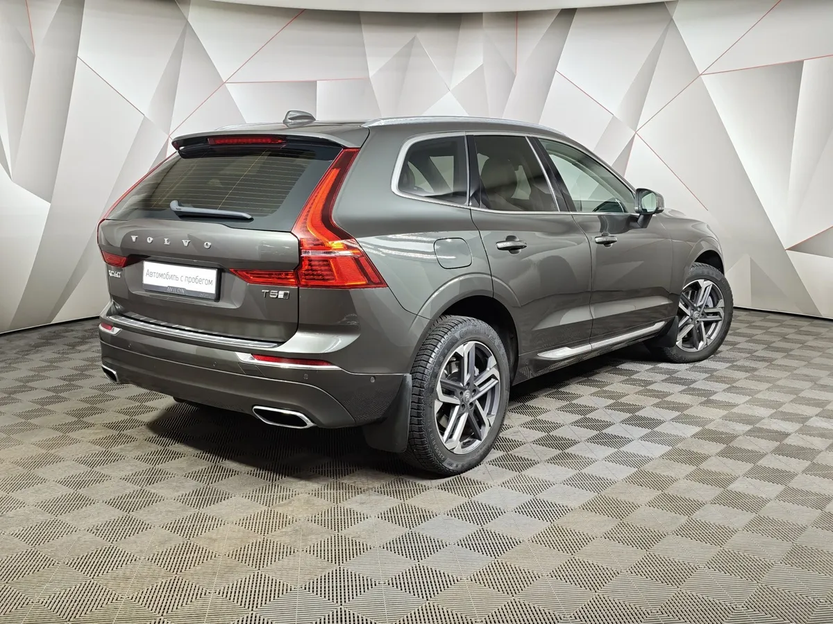 Volvo XC60 2.0 T5 AT AWD (249 л.с.) Inscription Зеленый в АВИЛОН. Слайд №2