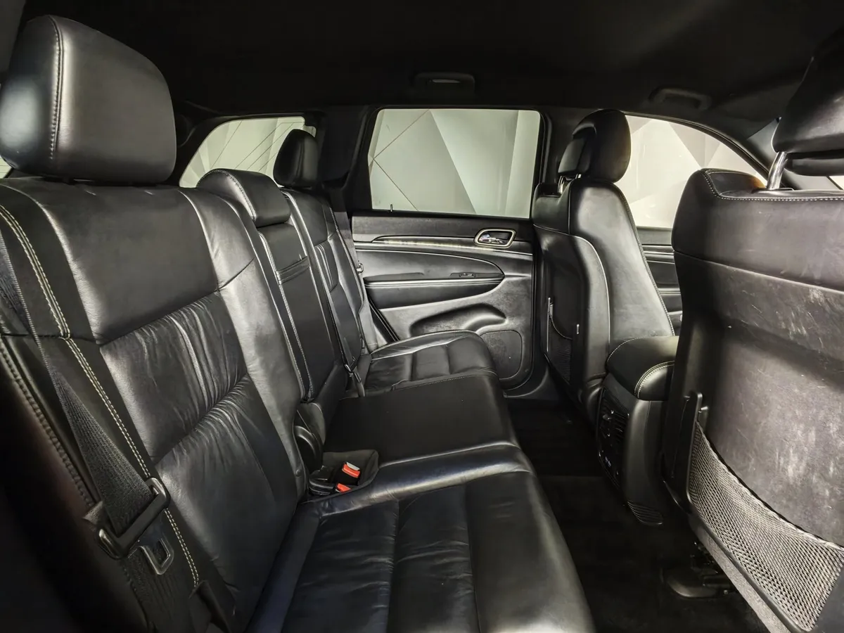 Jeep Grand Cherokee 3.0 TD AT (241 л.с.) Красный в АВИЛОН. Слайд №16