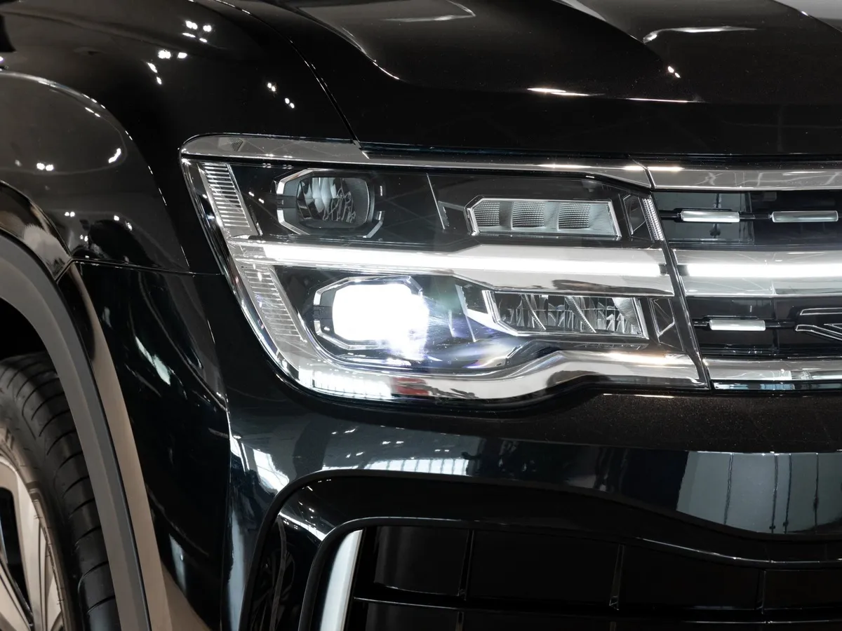 Volkswagen Teramont X 2.0 7DSG AWD (220 л.с.) Черный в АВИЛОН. Слайд №11