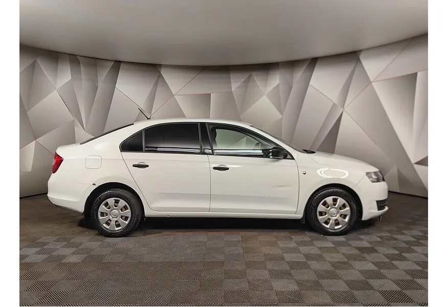 АВИЛОН - Skoda Rapid 1.6 MT (90 л.с.) Белый - slide 3
