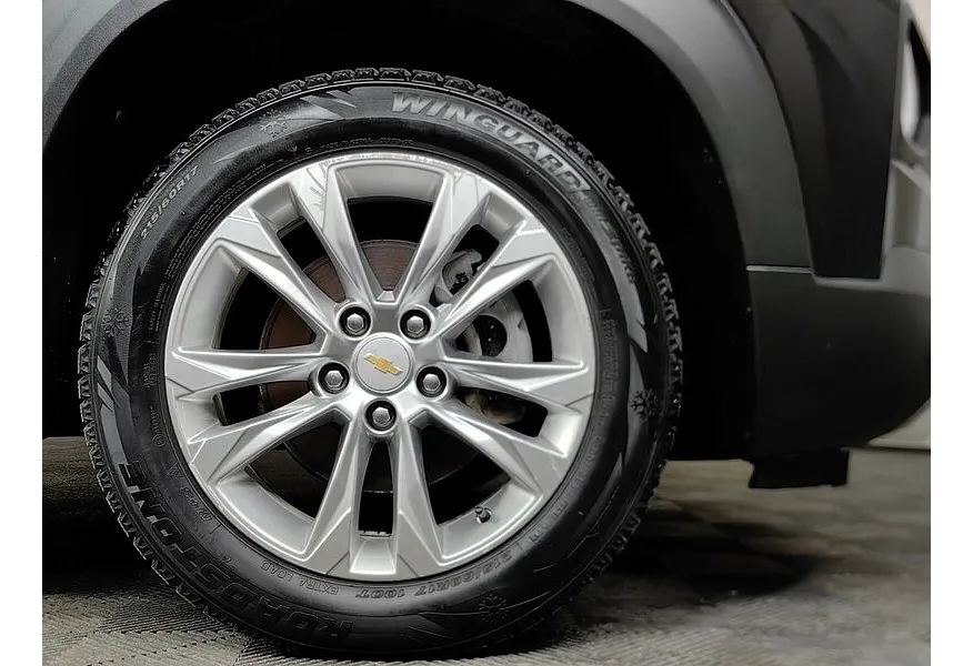 Chevrolet TrailBlazer 1.3 Turbo AT 4WD (150 л.с.) LT Черный в АВИЛОН. Слайд №9