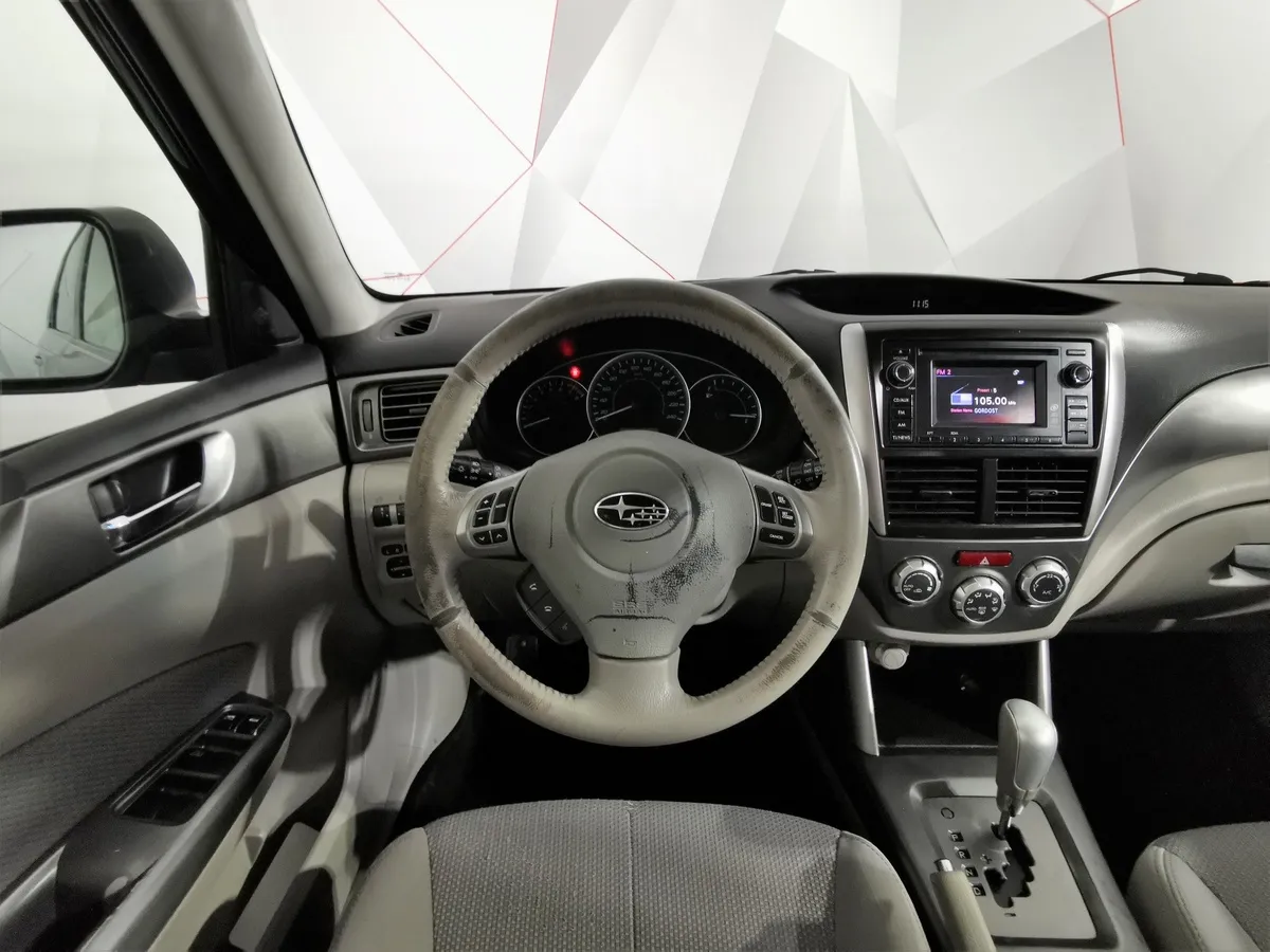 Subaru Forester 2.0X E-AT (150 л.с.) Серый в АВИЛОН. Слайд №19