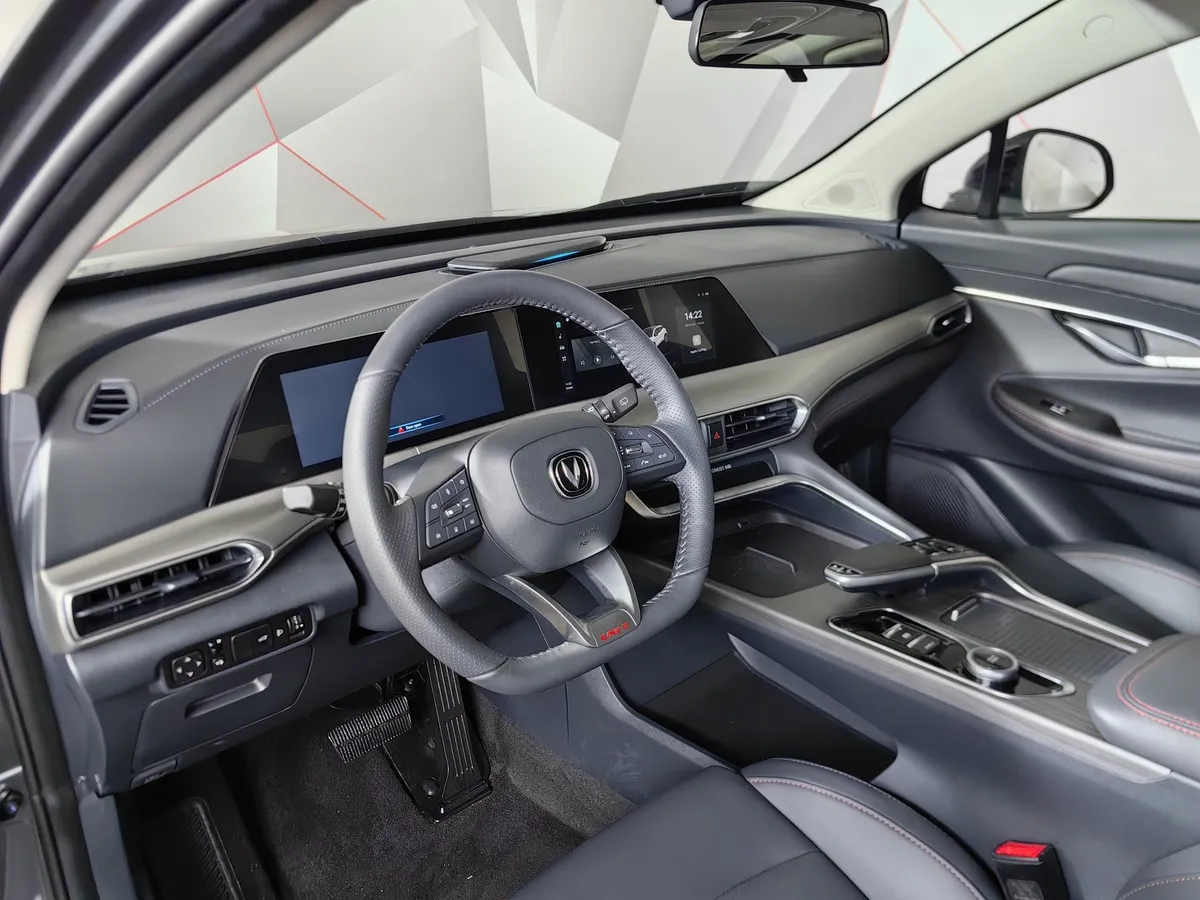 Changan UNI-T 1.5T 7DCT (181 л.с.) Tech Серый в АВИЛОН. Слайд №19