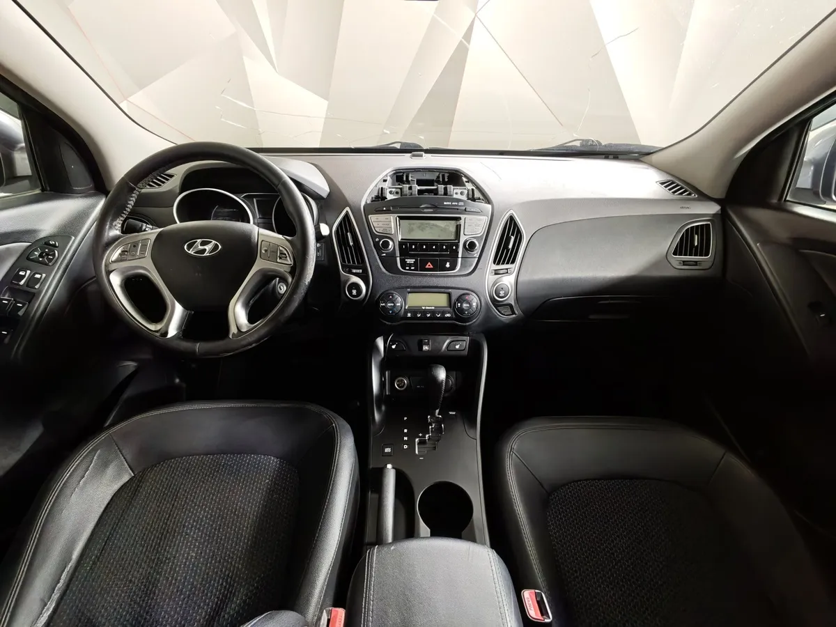 Hyundai ix35 2.0 CRDi AT 4WD (184 л.с.) Travel Серый в АВИЛОН. Слайд №12