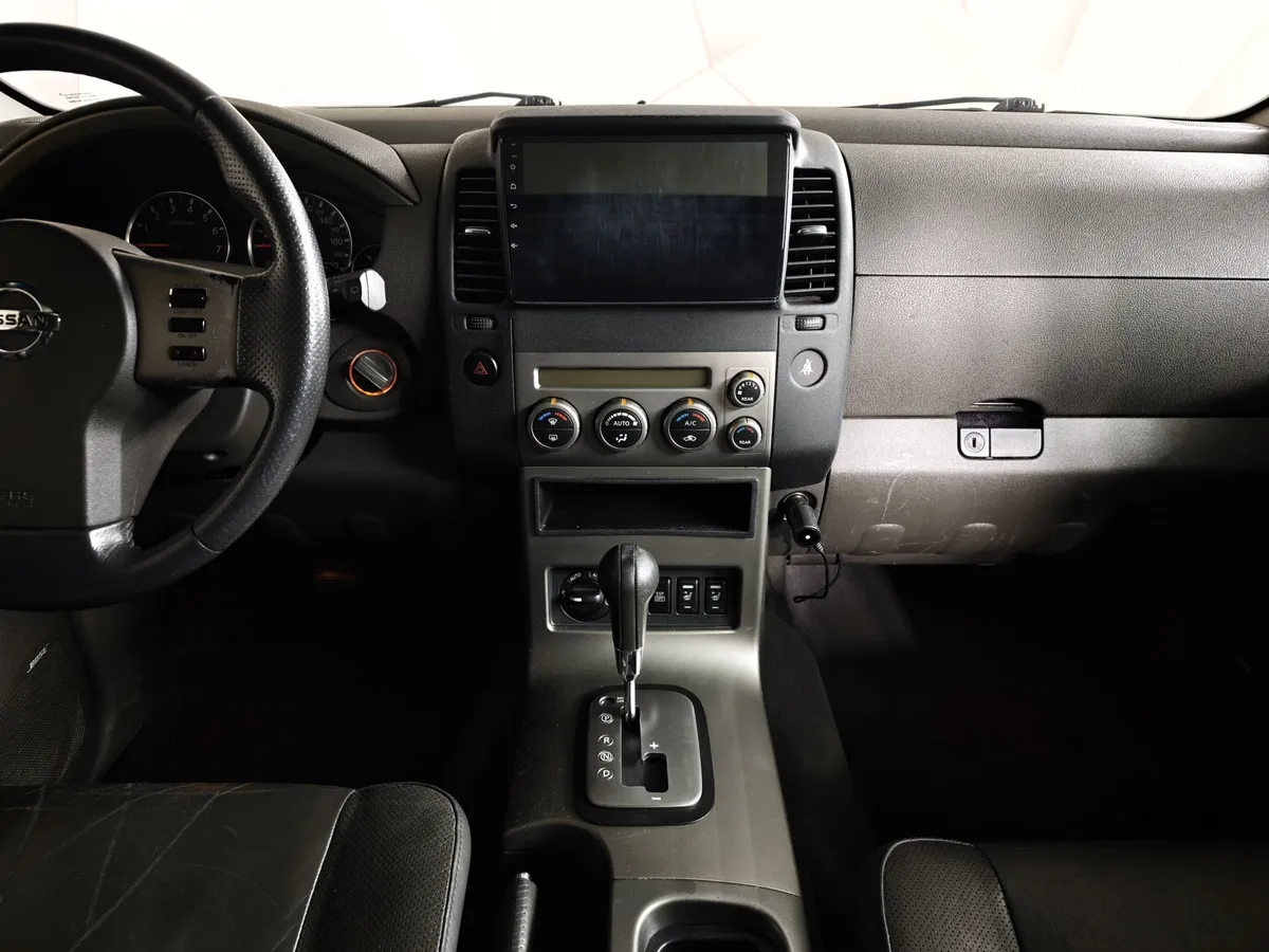 Nissan Pathfinder 4.0 AT (269 л.с.) Черный в АВИЛОН. Слайд №13