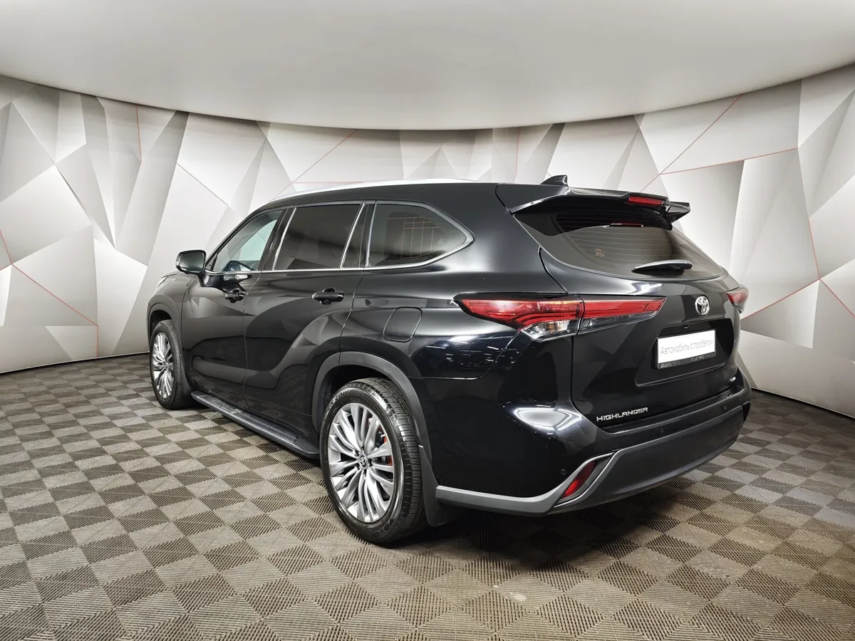 Toyota Highlander 2.4T AT 4WD (269 л.с.) Черный в АВИЛОН. Слайд №4