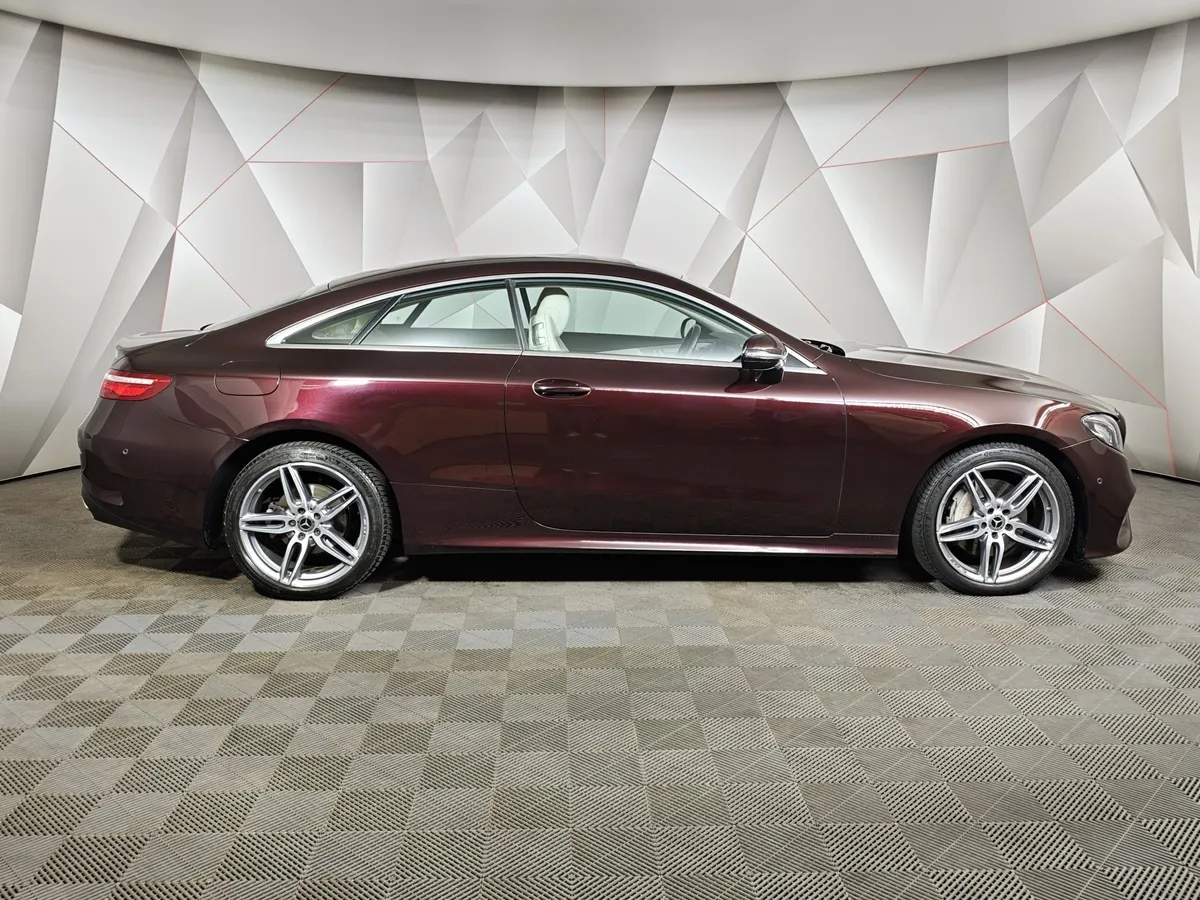 Mercedes-Benz E-Класс E 200 4MATIC G-TRONIC (184 л.с.) Sport Красный в АВИЛОН. Слайд №6