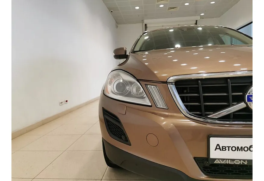Volvo XC60 2.4 D Geartronic AWD (163 л.с.) Коричневый в АВИЛОН. Слайд №9