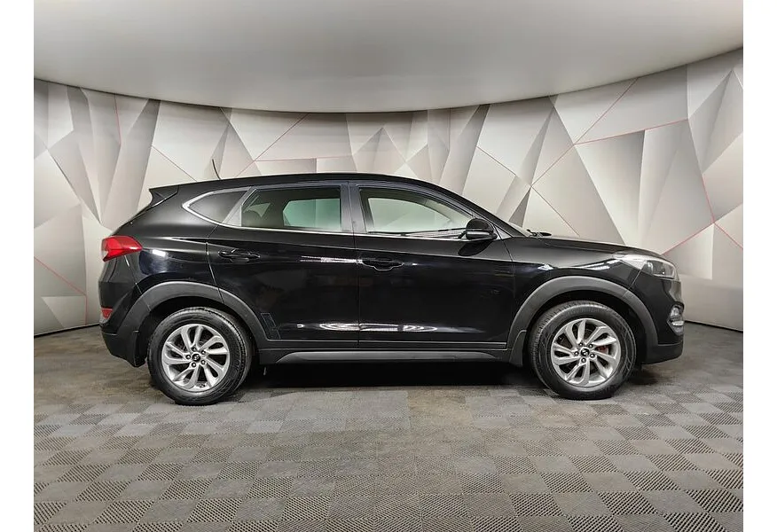 Hyundai Tucson 2.0 AT (150 л.с.) Comfort Черный в АВИЛОН. Слайд №6