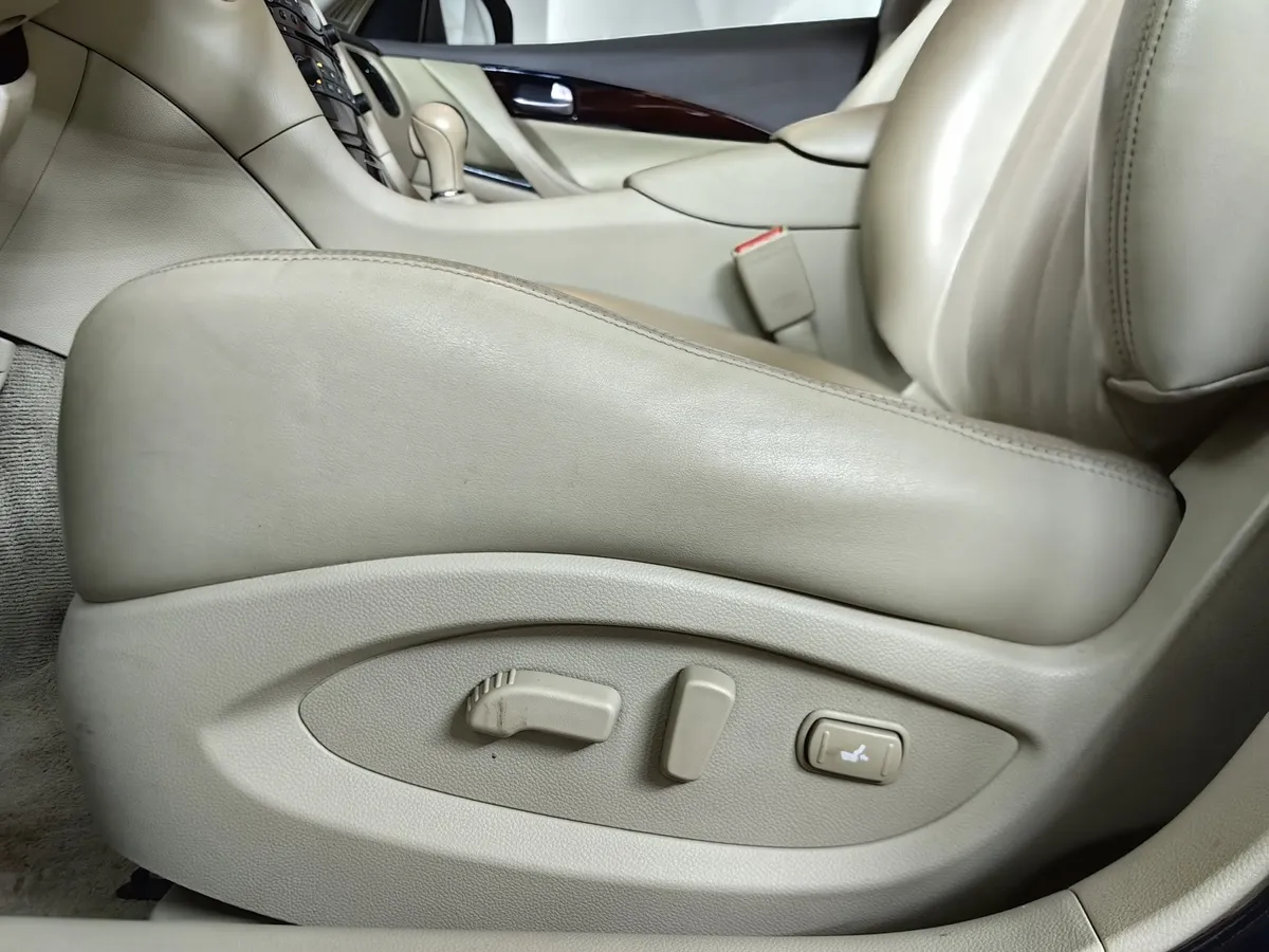 Infiniti QX50 2.5 AT AWD (222 л.с.) Красный в АВИЛОН. Слайд №23