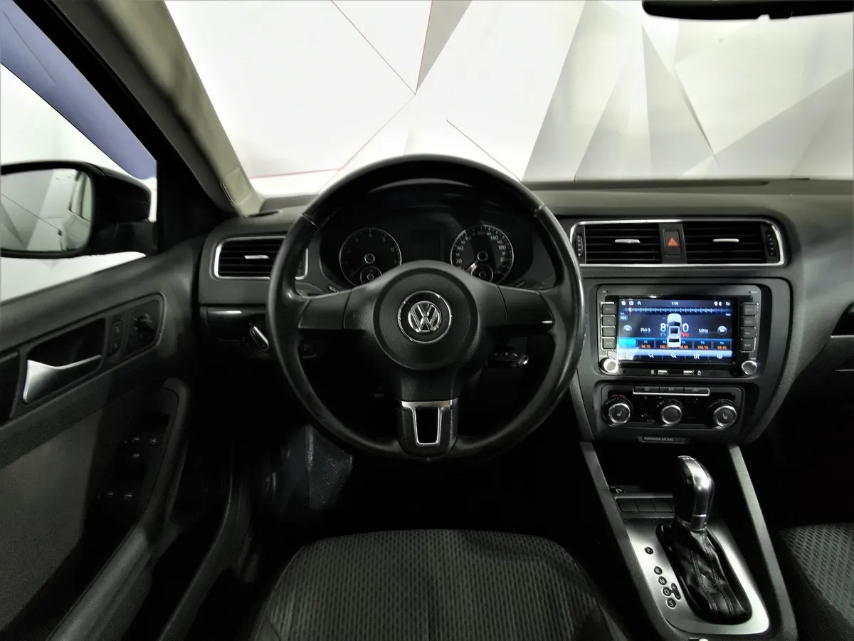 Volkswagen Jetta 1.4 TSI DSG (122 л.с.) Comfortline Черный в АВИЛОН. Слайд №19