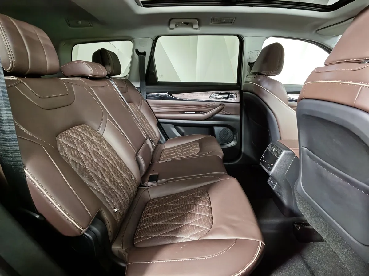 EXEED VX 2.0 AMT AWD (249 л.с.) President Limited Edition Зеленый в АВИЛОН. Слайд №16