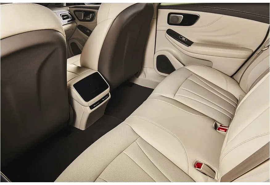 Rising Auto F7 AT AWD (544 л.с.) Performance Comfort - Deluxe Бежевый в АВИЛОН. Слайд №8