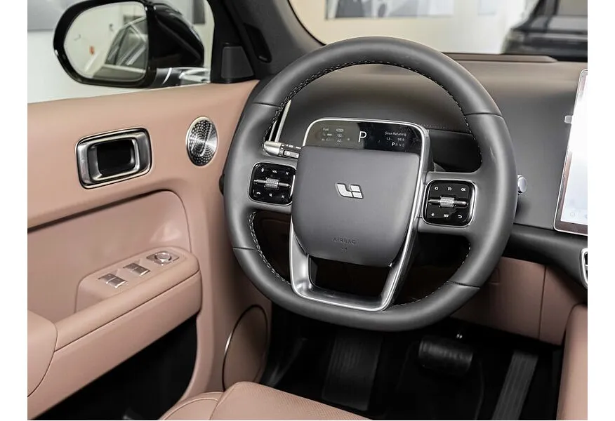 Li Auto L7 1.5 AT 4WD (449 л.с.) Ultra Черный в АВИЛОН. Слайд №8