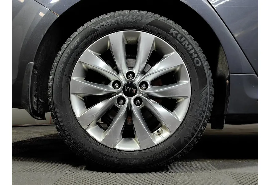 Kia Optima 2.0 AT (150 л.с.) Серый в АВИЛОН. Слайд №9 Kia Optima 2.0 AT (150 л.с.) Серый в АВИЛОН. Слайд №9