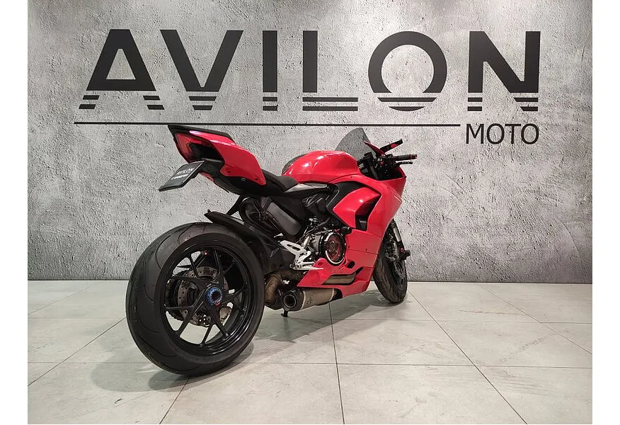 АВИЛОН - Ducati Panigale V2 955 см³ (155 л.с.) 955 Красный - slide 5