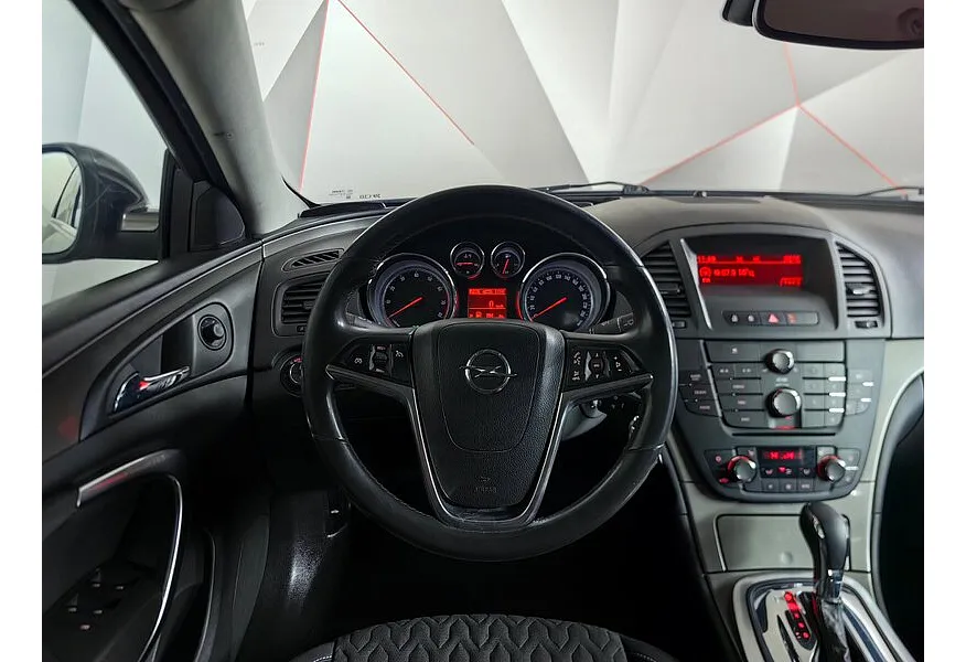 Opel Insignia 2.0 Turbo AT (220 л.с.) Серый в АВИЛОН. Слайд №20
