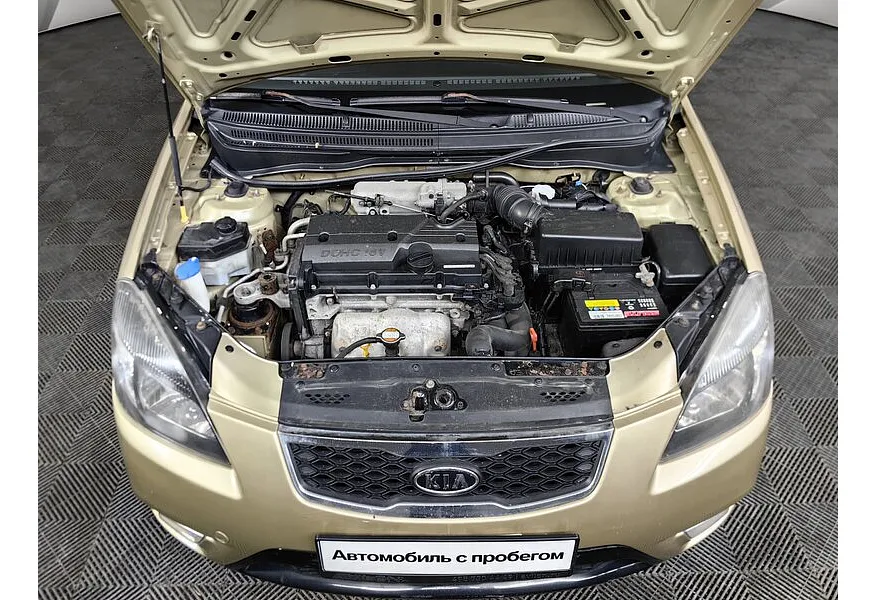 Kia Rio 1.4 AT (97 л.с.) Classic Бежевый в АВИЛОН. Слайд №10