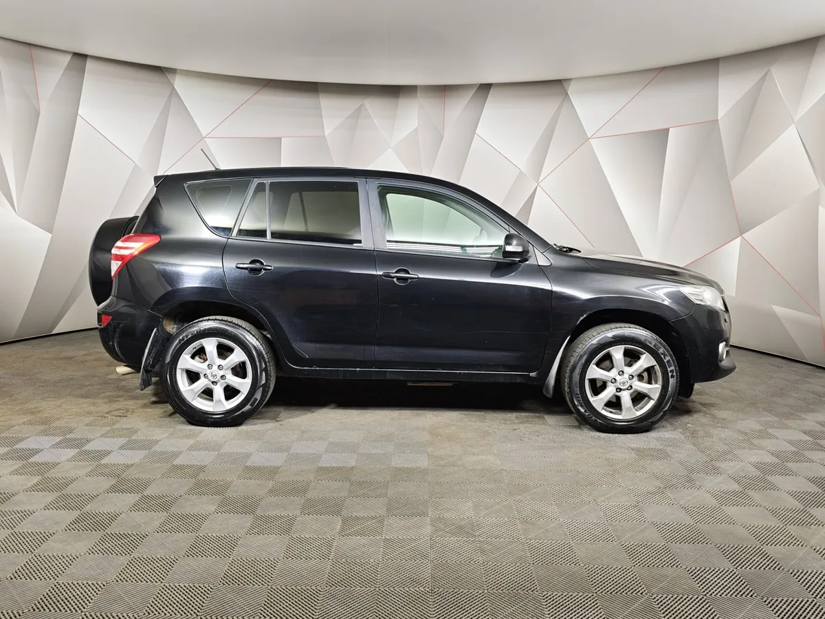 Toyota RAV4 2.0 CVT (158 л.с.) Черный в АВИЛОН. Слайд №6