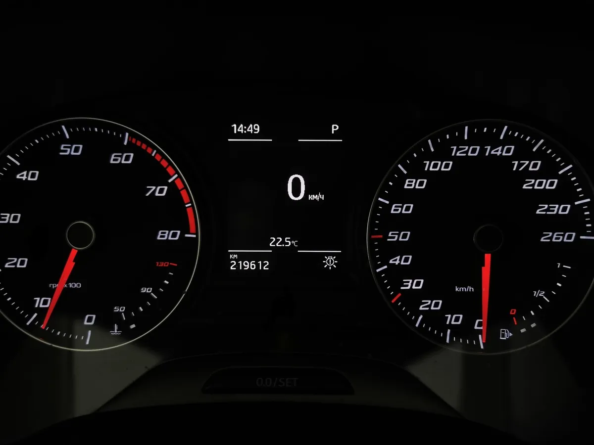 SEAT Leon 1.2 TSI DSG (105 л.с.) Белый в АВИЛОН. Слайд №17