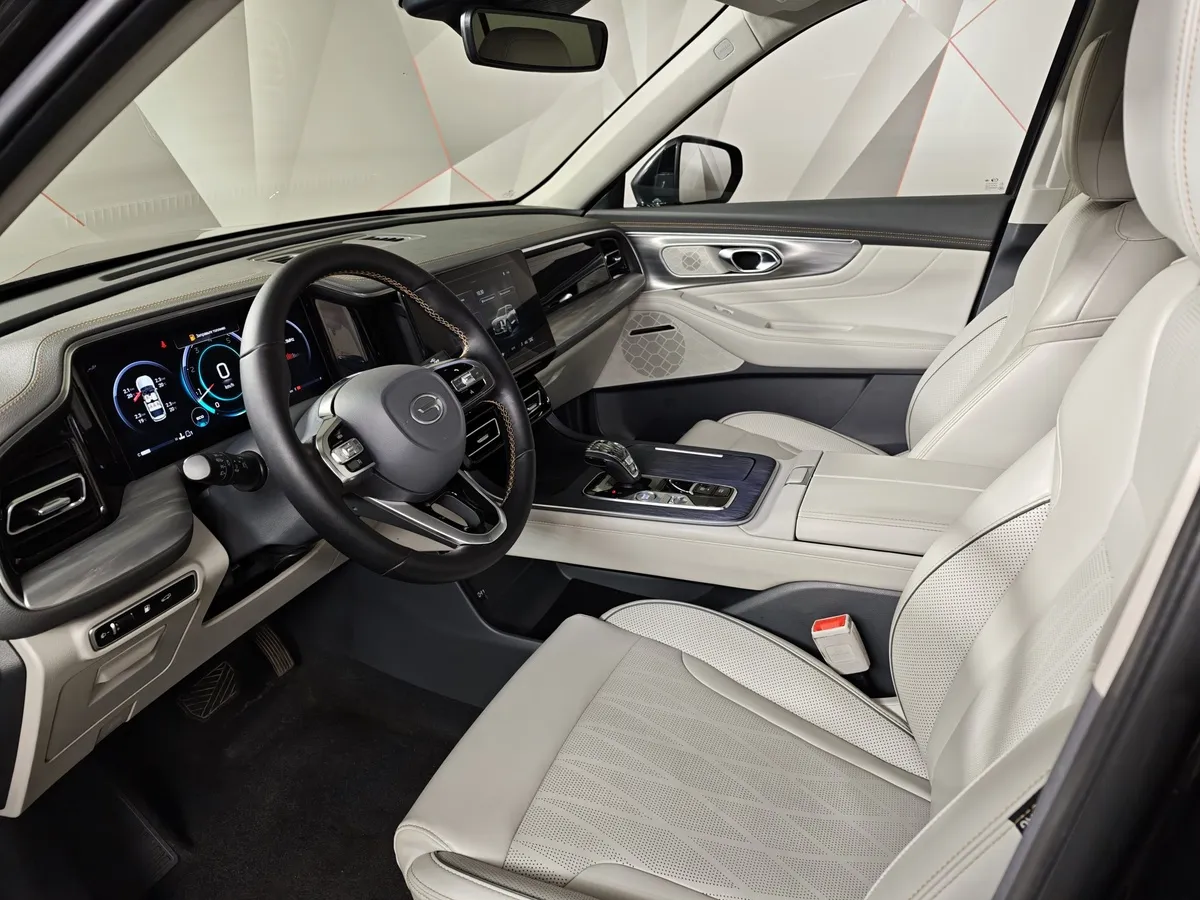 GAC GS8 2.0T 4WD (231 л.с.) GL Черный в АВИЛОН. Слайд №18