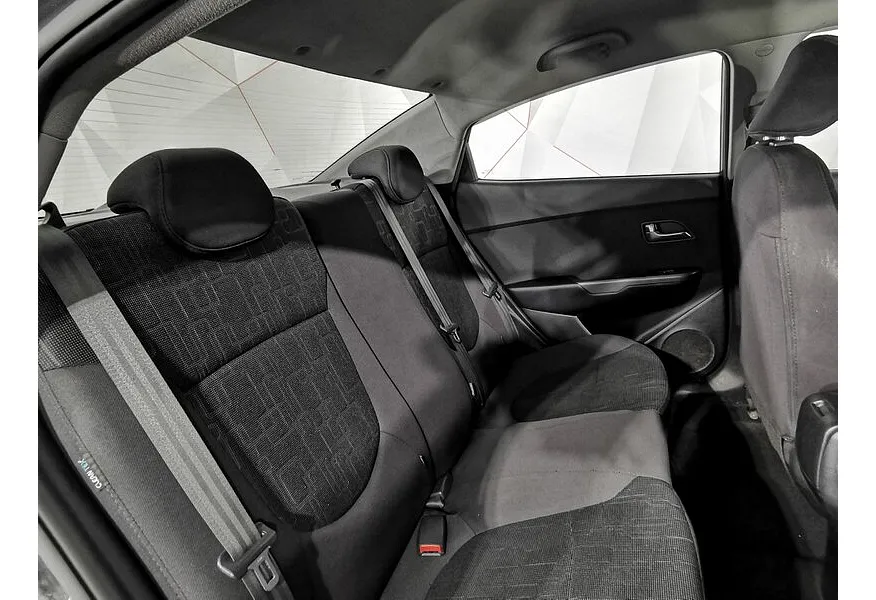 Kia Rio 1.6 AT (123 л.с.) Серый в АВИЛОН. Слайд №15