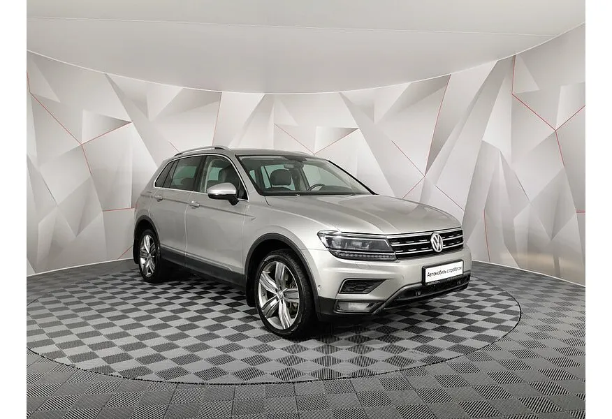 Volkswagen Tiguan 2.0 TSI 4Motion DSG (180 л.с.) Highline Серебристый в АВИЛОН. Слайд №2