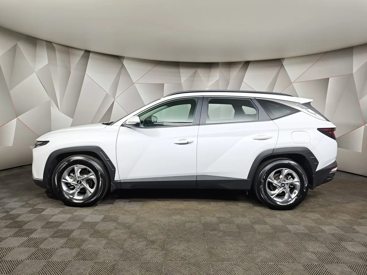 Hyundai Tucson D2.0 Smartstream 8AT 4WD (186 л.с.) Lifestyle Белый в АВИЛОН. Слайд №5