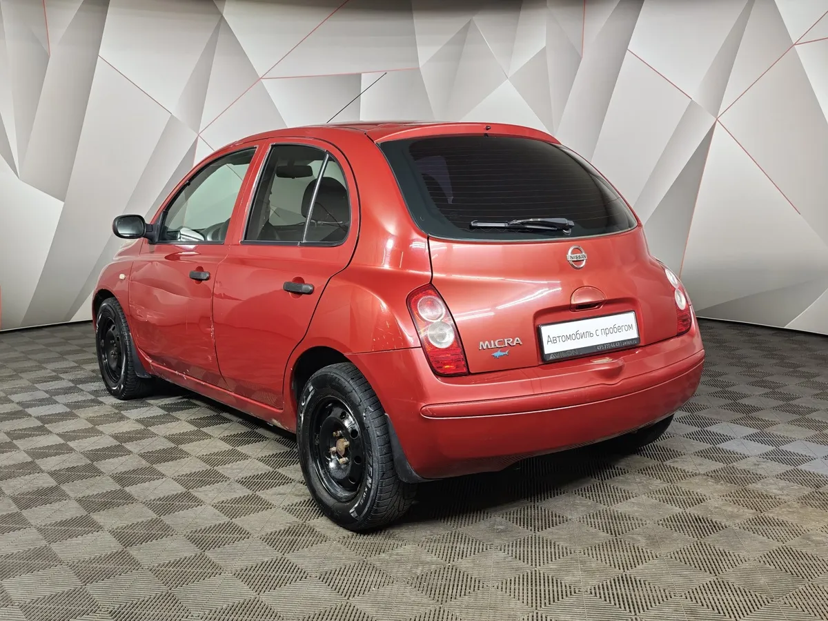 Nissan Micra 1.2 MT (80 л.с.) Красный в АВИЛОН. Слайд №4