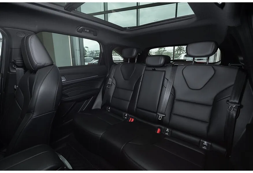 Haval F7 1.5T FWD 7DCT (150 л.с.) Elite Синий в АВИЛОН. Слайд №6