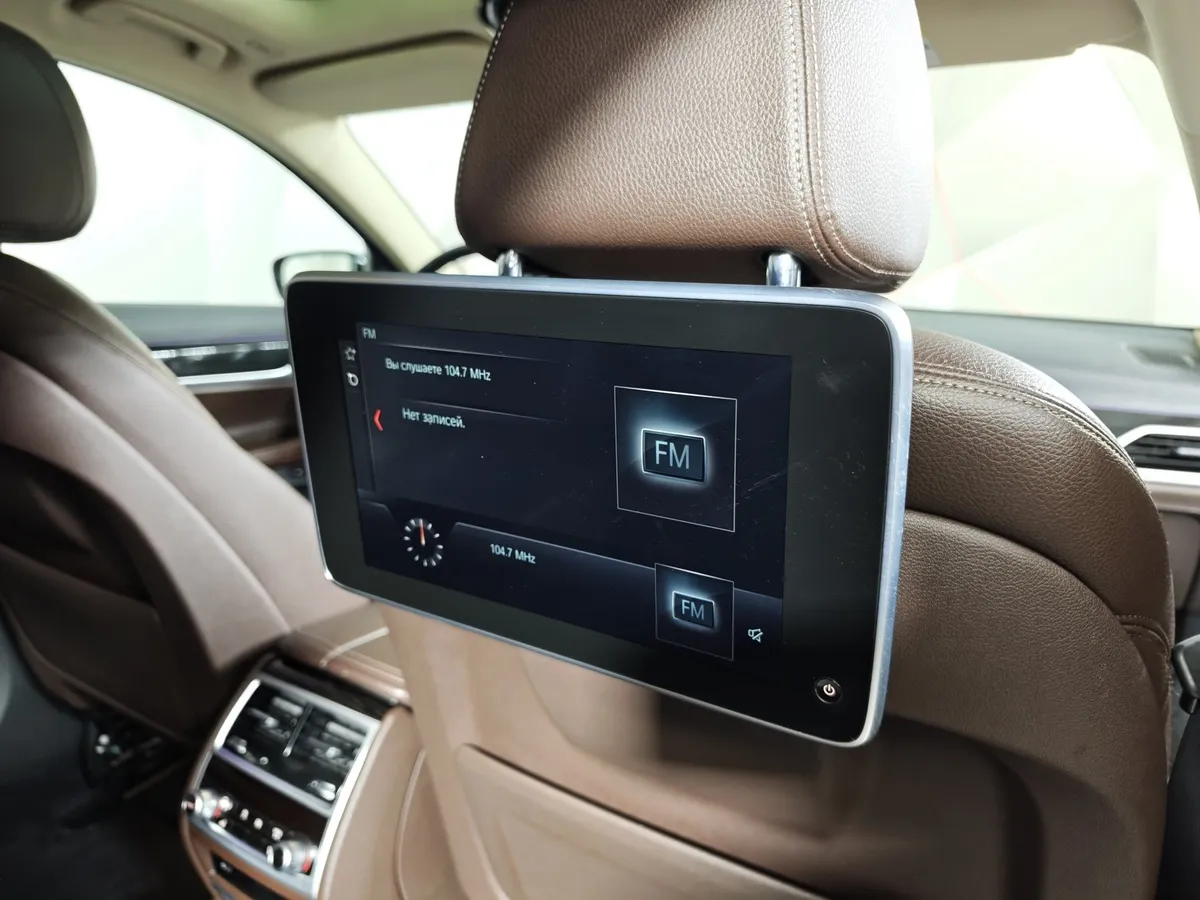 BMW 7 серия 730Ld xDrive Steptronic (249 л.с.) Base Локальная сборка Черный в АВИЛОН. Слайд №21