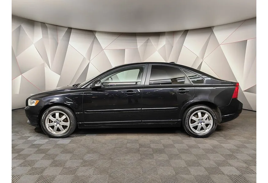 Volvo S40 2.0 Powershift (145 л.с.) Черный в АВИЛОН. Слайд №3