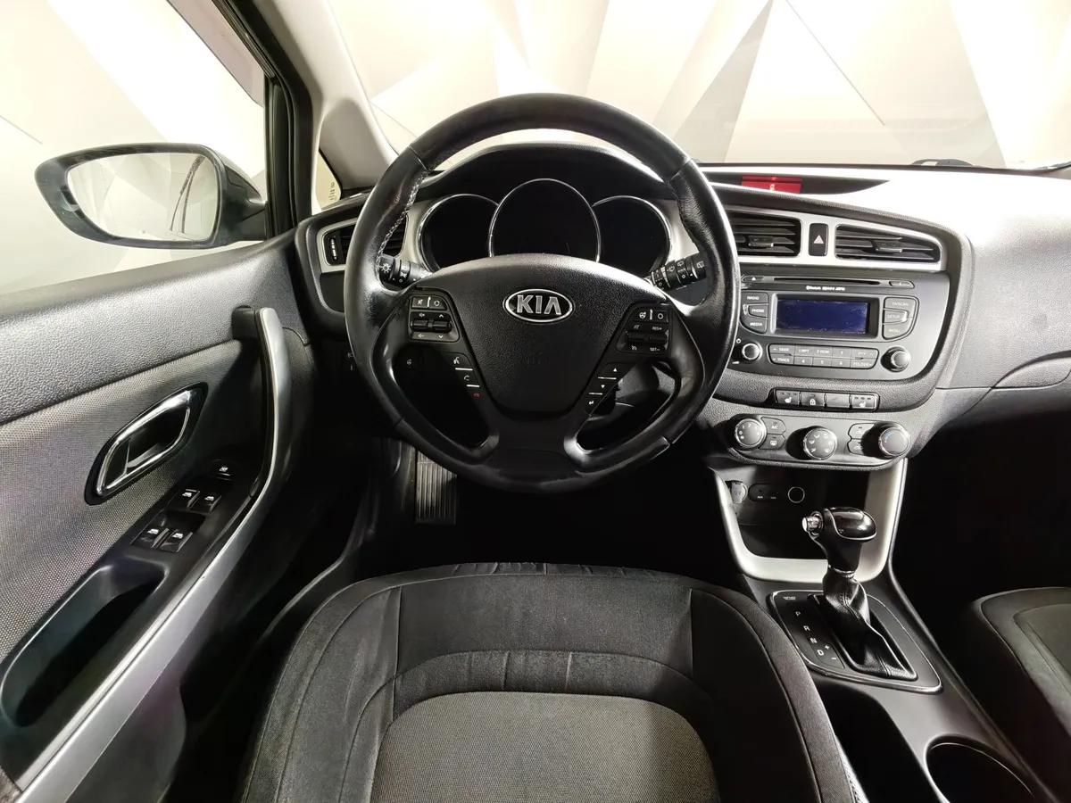 Kia Ceed 1.6 AT (130 л.с.) Luxe Черный в АВИЛОН. Слайд №20