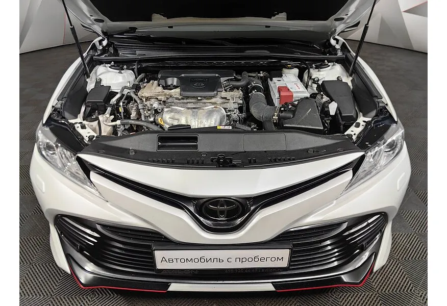 Toyota Camry 2.5 AT (181 л.с.) Белый в АВИЛОН. Слайд №20