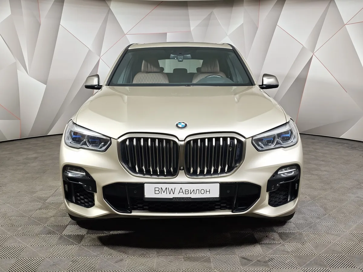 BMW X5 M50d Steptronic xDrive (400 л.с.) M Special Бежевый в АВИЛОН. Слайд №3
