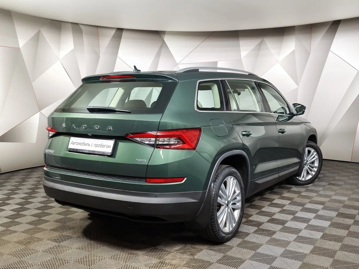 Skoda Kodiaq 1.4 TSI DSG 4X4 (150 л.с.) Зеленый в АВИЛОН. Слайд №2